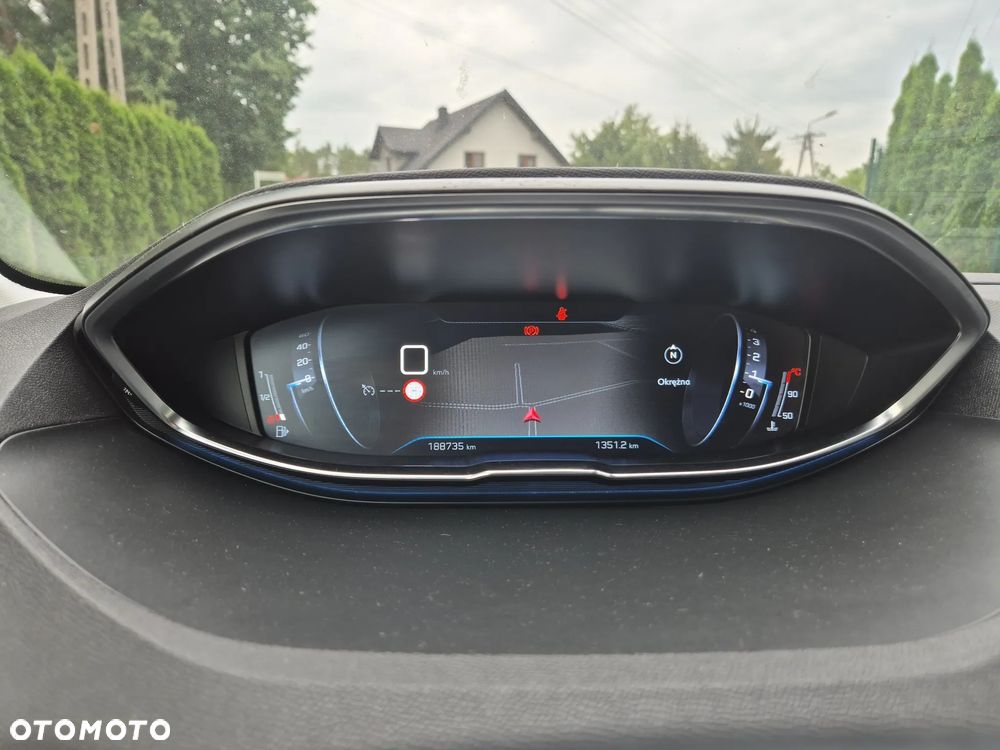 Peugeot 3008 1.2 PureTech Active S&S - 22