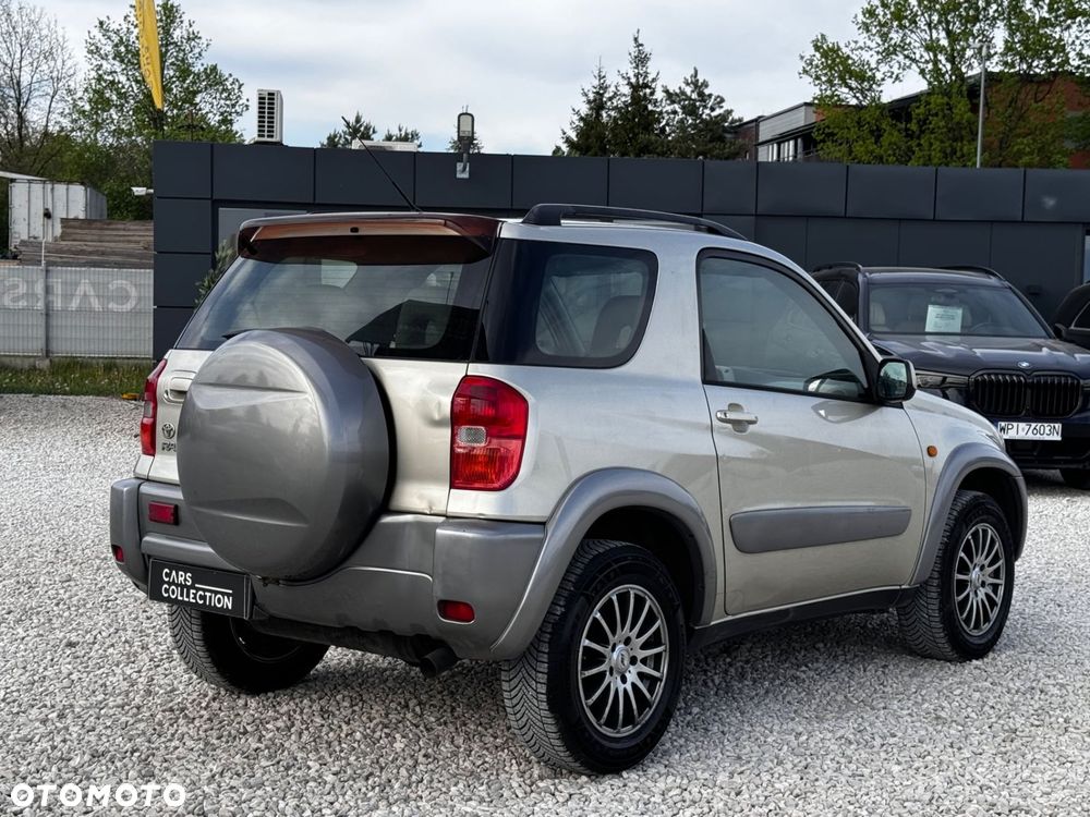 Toyota RAV4 - 4