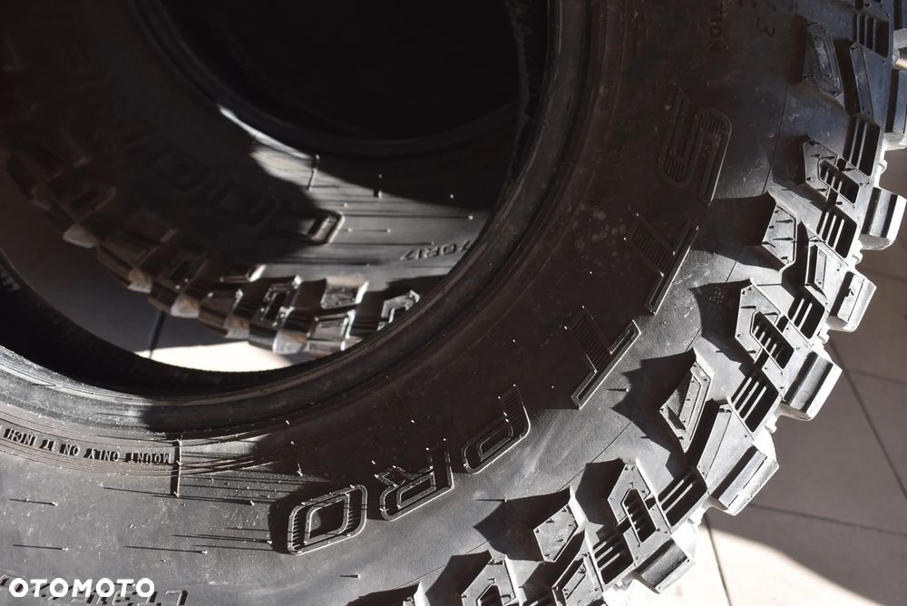 315/70 R17 Cooper Discoverer Cena za komplet - 9
