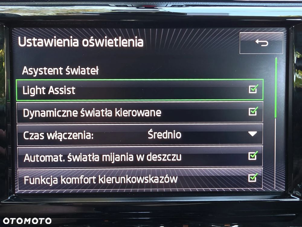Skoda Superb 2.0 TDI Style DSG - 35