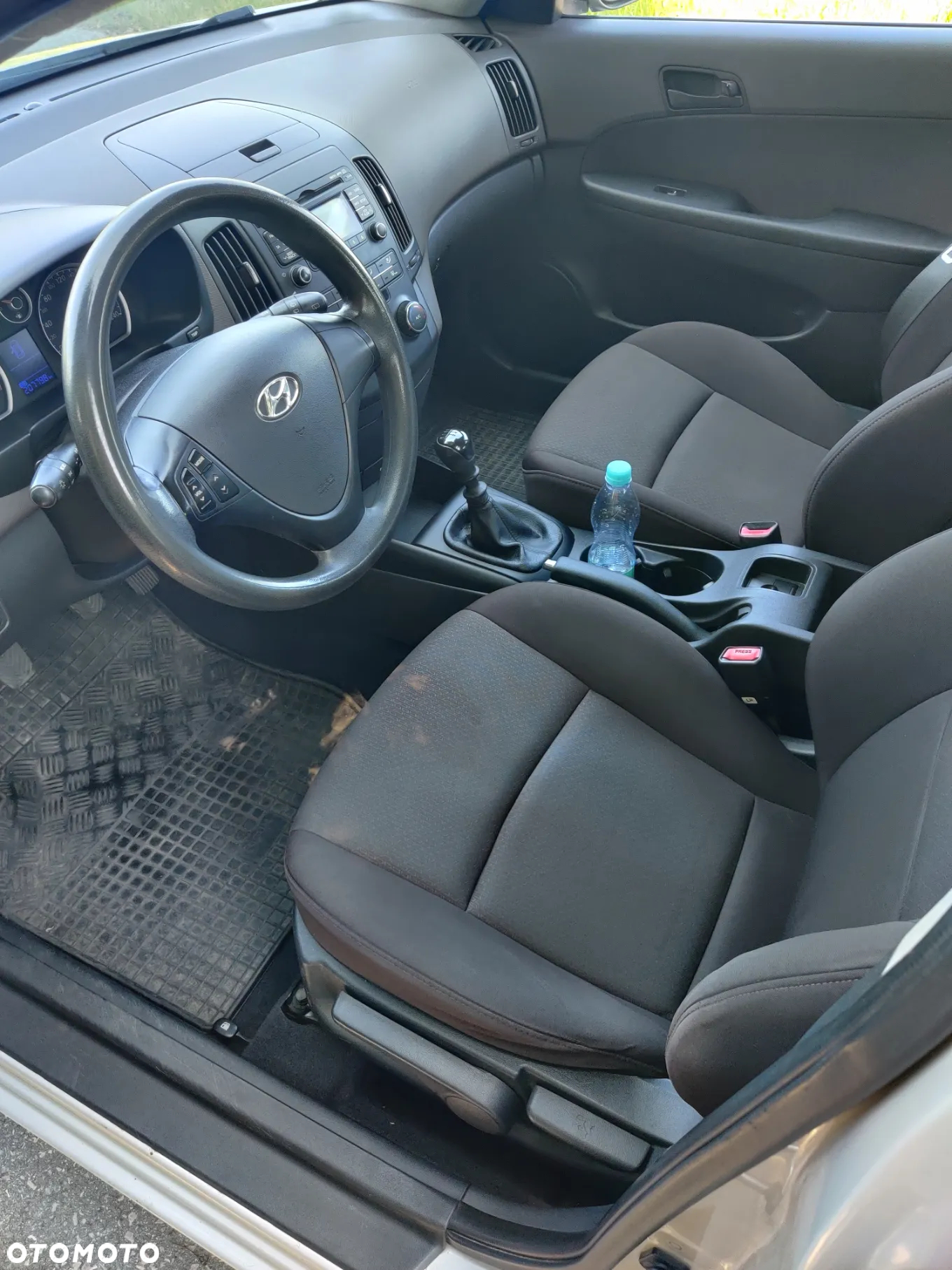 Hyundai i30 1.6 CRDi Classic + - 14