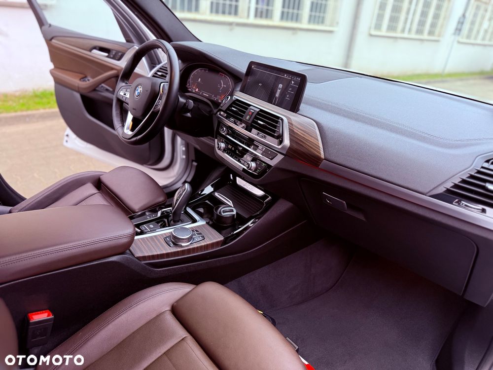 BMW X3 xDrive30i GPF Luxury Line sport - 9