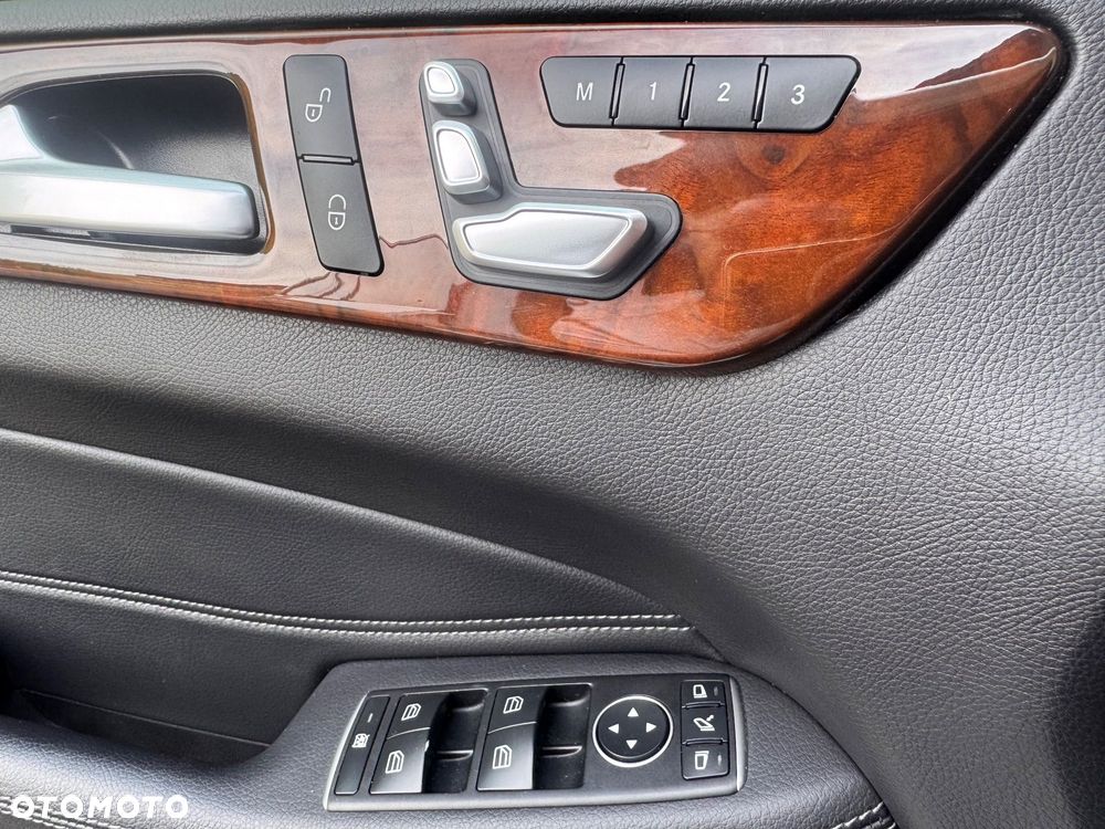 Mercedes-Benz GLS 400 4Matic 9G-TRONIC AMG Line - 37