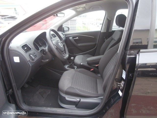 VW Polo 1.4 TDi Confortline Nav - 10