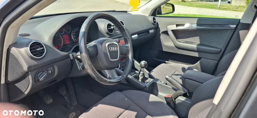 Audi A3 Sportback 2.0 TDI quattro Ambition - 23