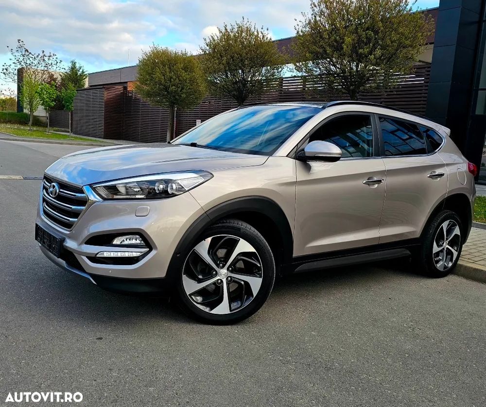 Hyundai Tucson 2.0 CRDI 4WD Automatik Advantage - 3