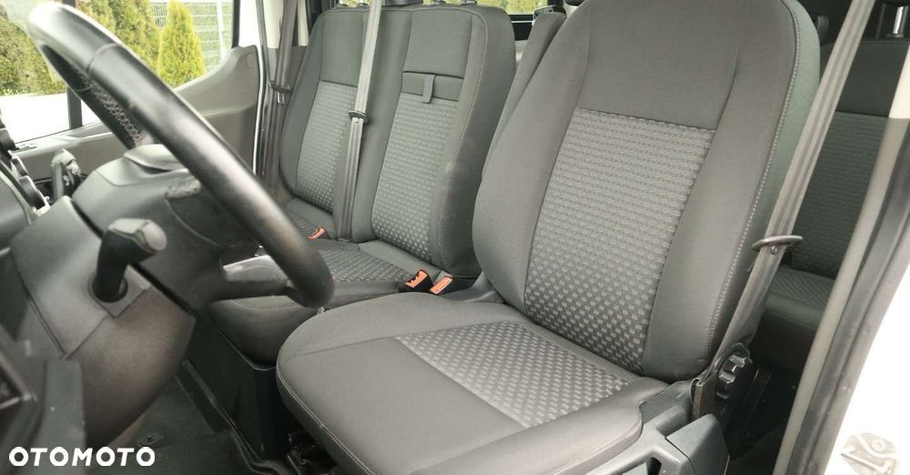 Ford Transit - 12