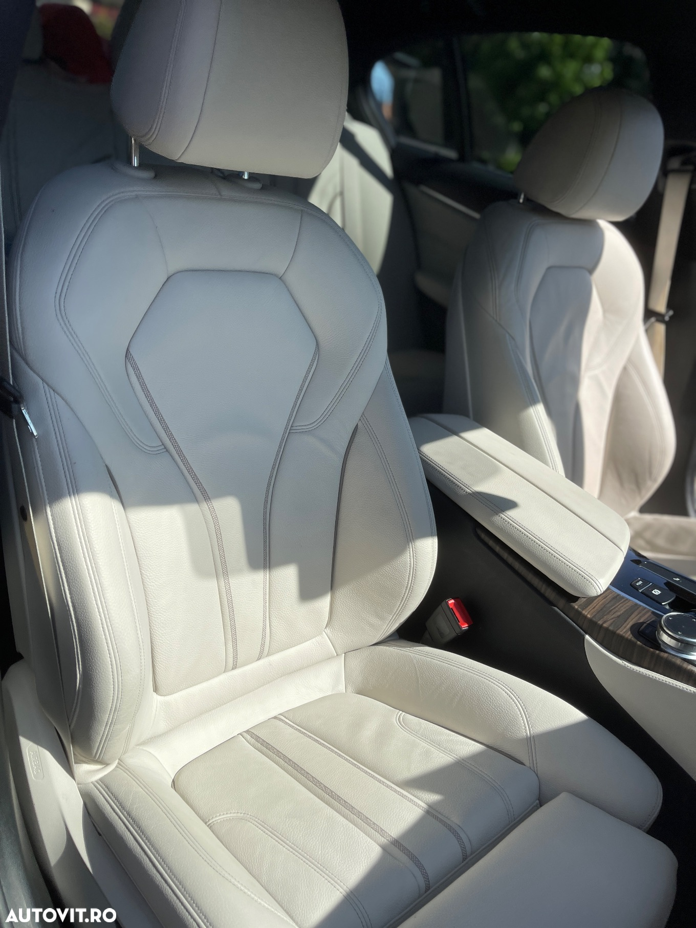 BMW Seria 5 520d xDrive AT - 14