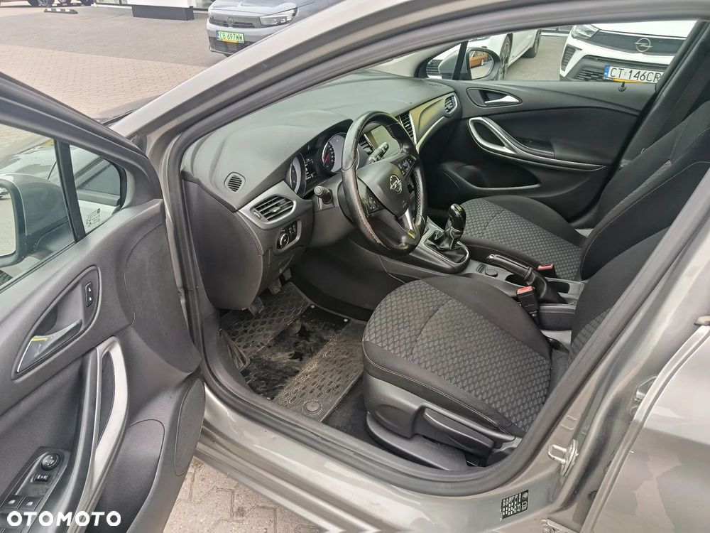 Opel Astra 1.6 CDTI Enjoy - 9
