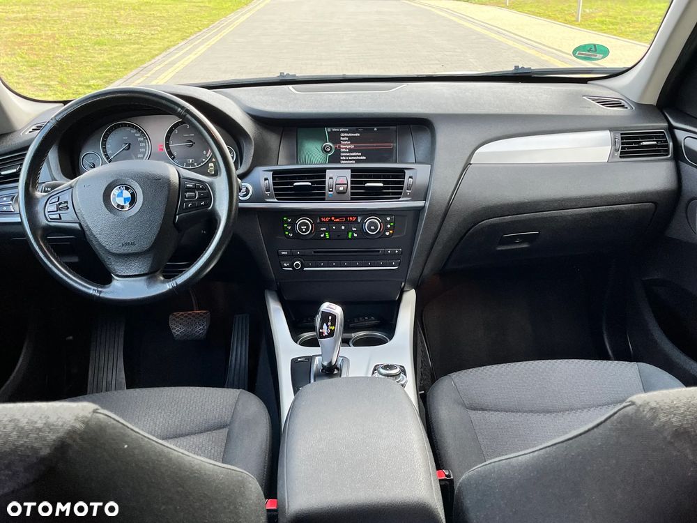 BMW X3 xDrive20d - 8