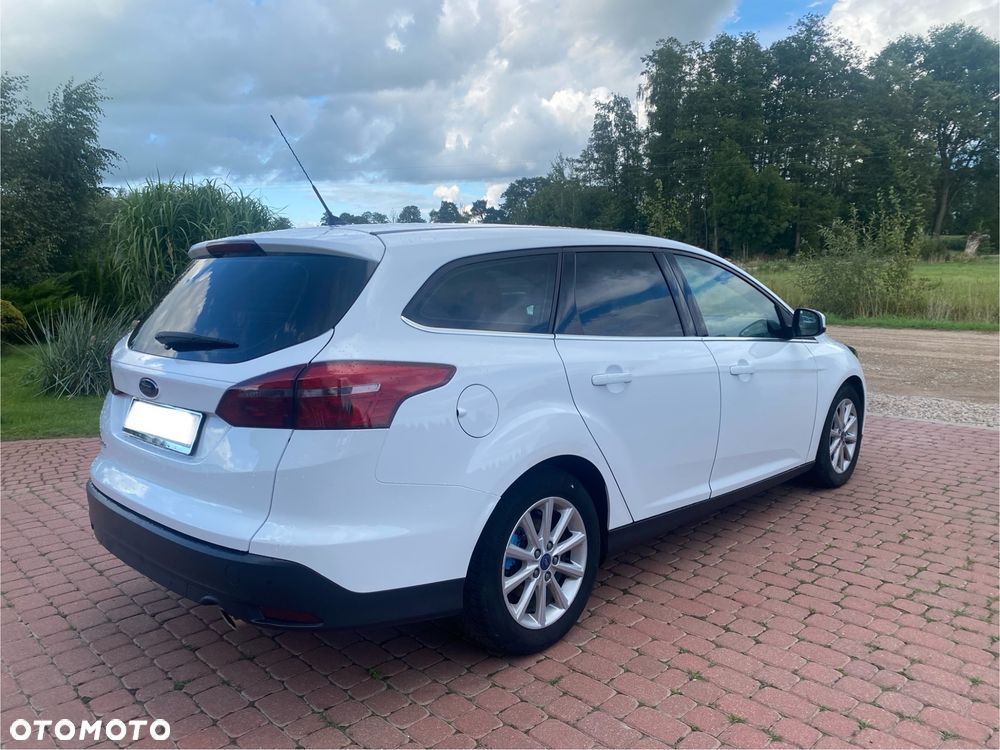 Ford Focus - 25