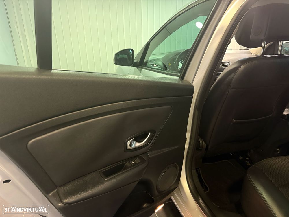 Renault Mégane 1.5 dCi Luxe - 17