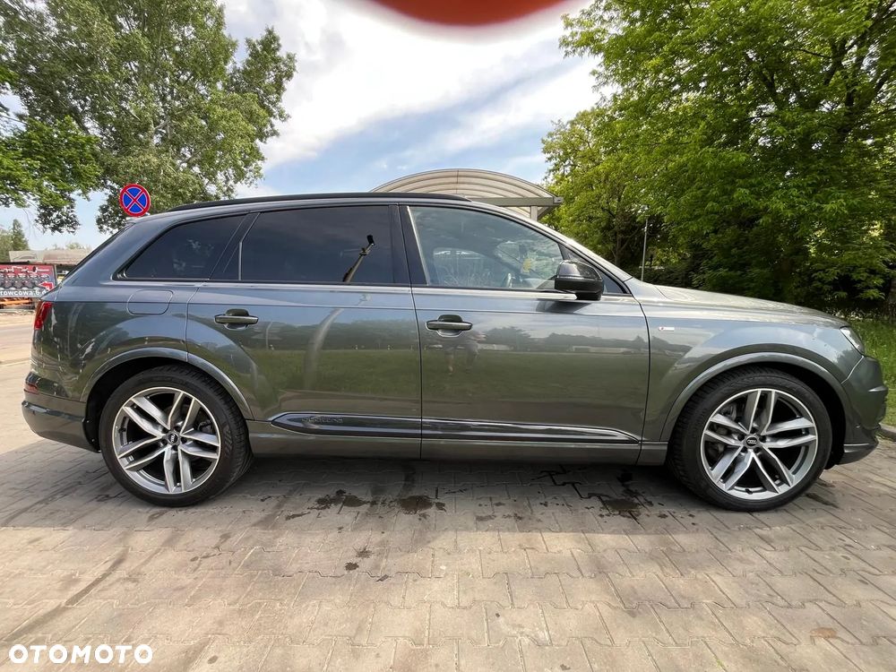 Audi Q7 - 4