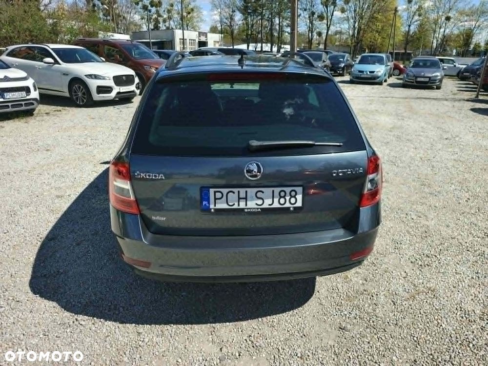 Skoda Octavia 2.0 TDI DSG Style - 6