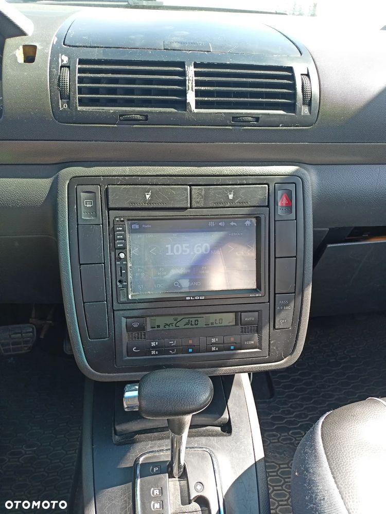 Volkswagen Sharan - 10