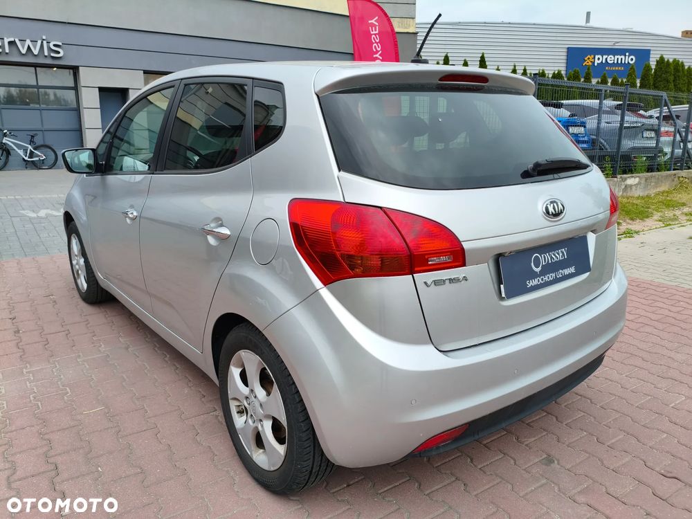 Kia Venga 1.6 CVVT Automatik Spirit - 4
