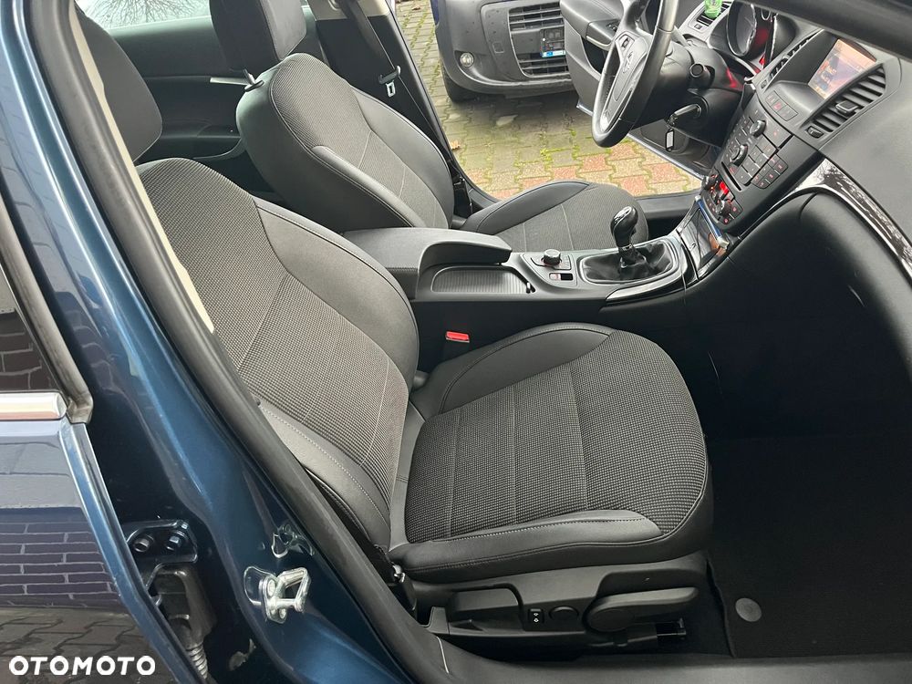 Opel Insignia - 16