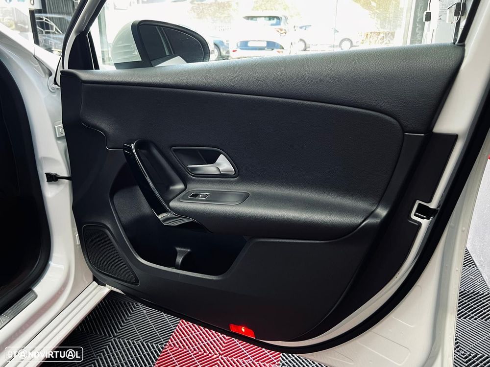 Mercedes-Benz A 180 d Style Aut. - 38