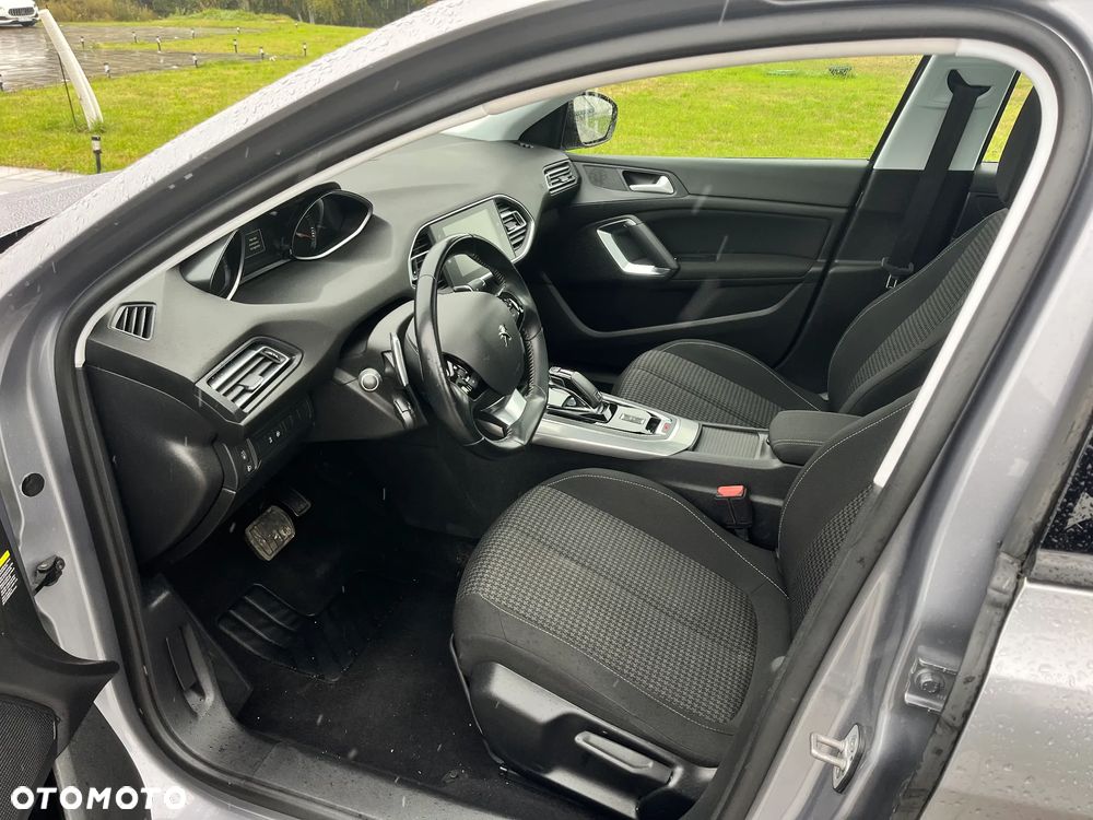 Peugeot 308 - 10