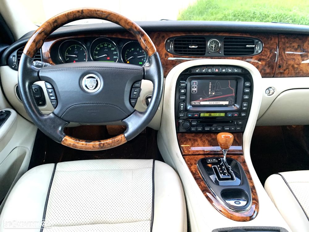 Jaguar XJ XJ6 2.7 Twin Turbo Diesel Executive Last Edition - 5