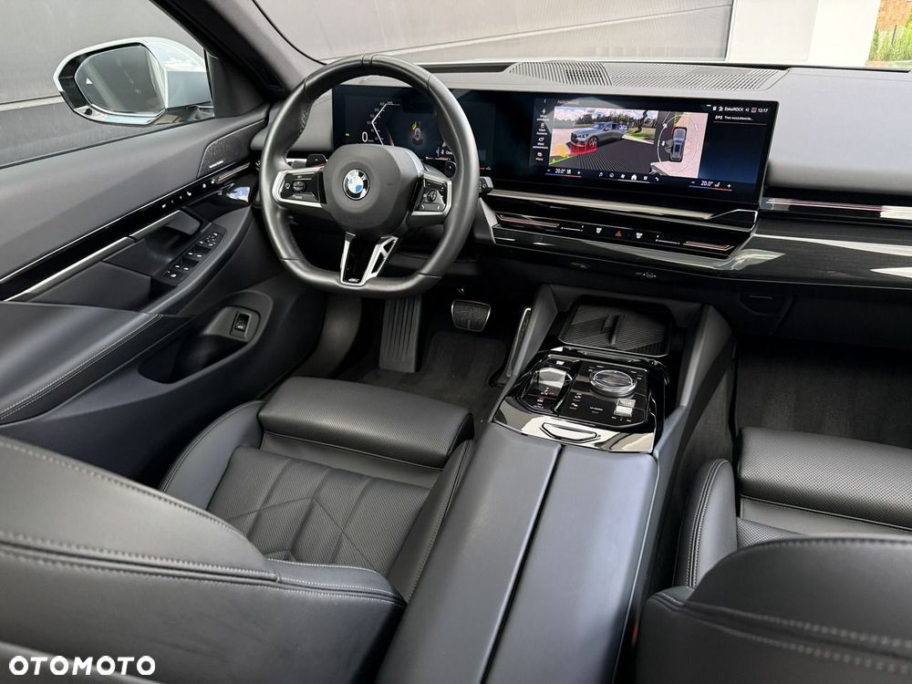 BMW Seria 5 520d xDrive mHEV M Sport - 39