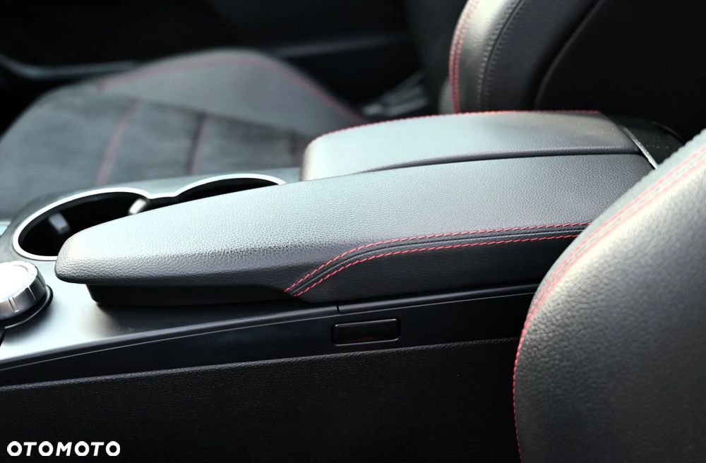 Mercedes-Benz Klasa C 350 7G-TRONIC Edition - 27