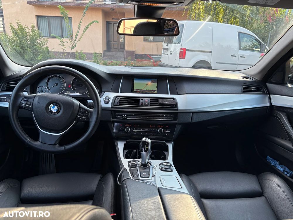 BMW Seria 5 520d xDrive - 18