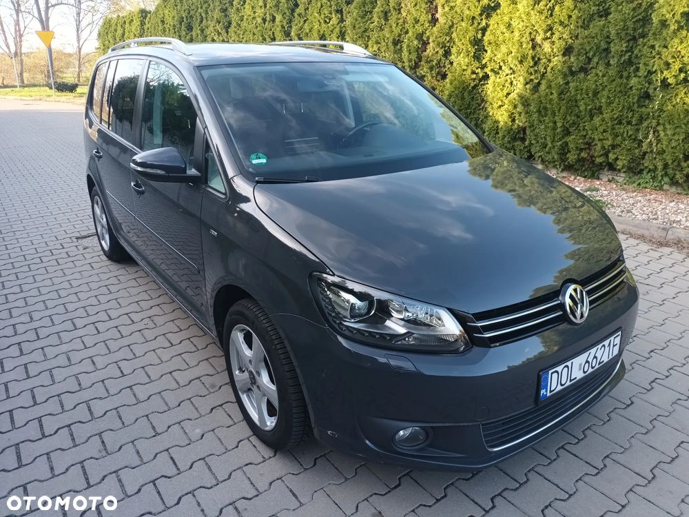 Volkswagen Touran - 4