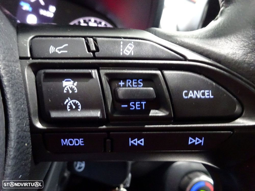 Toyota Yaris 1.5 HDF Comfort Plus - 21