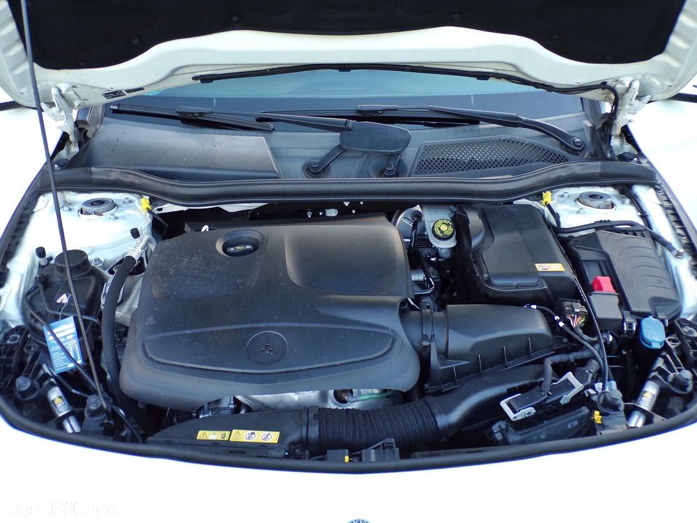 Mercedes-Benz CLA 180 UrbanStyle Edition - 31