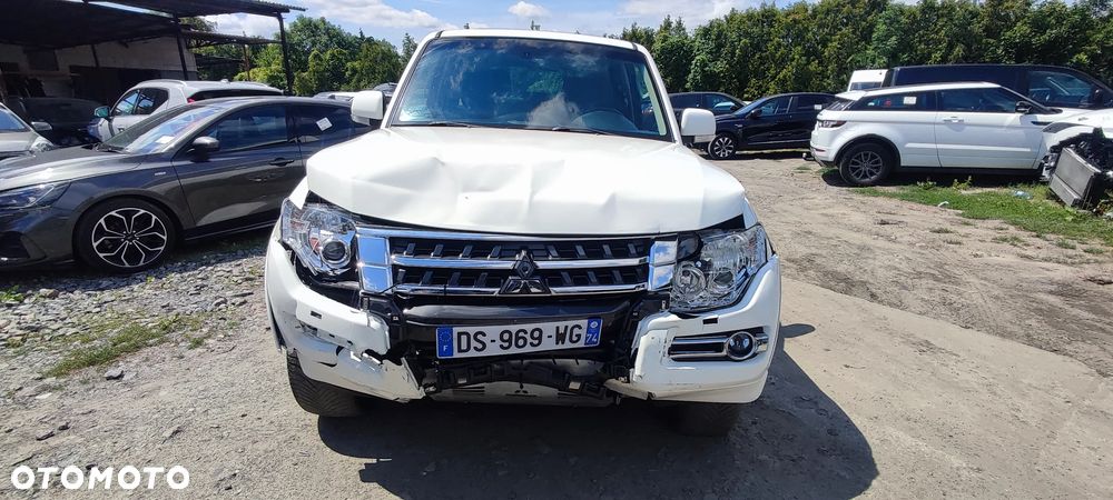 Mitsubishi Pajero 3.2 DID Instyle - 22