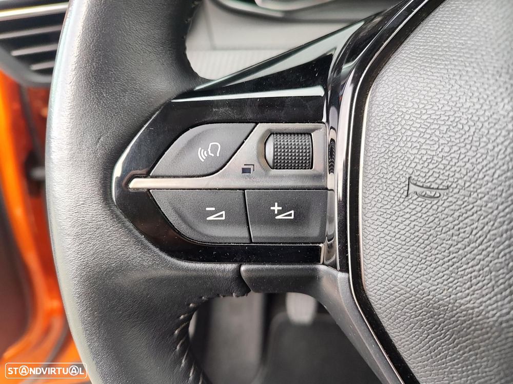 Peugeot 2008 1.5 BlueHDi Active Pack - 10
