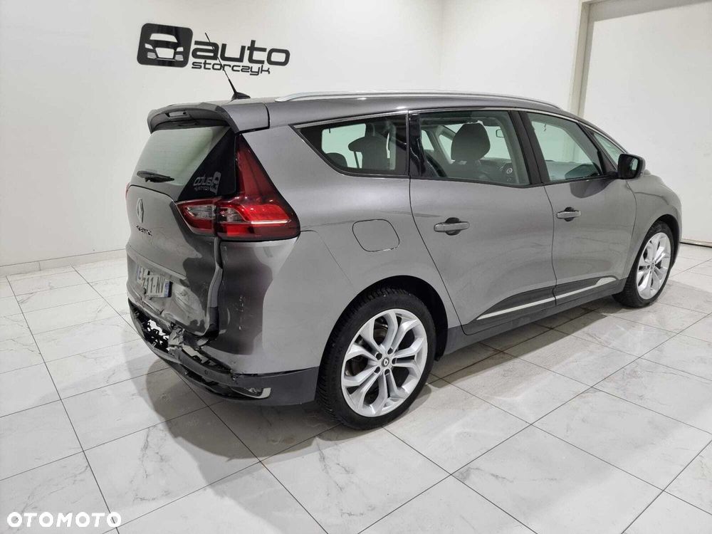 Renault Scenic - 10