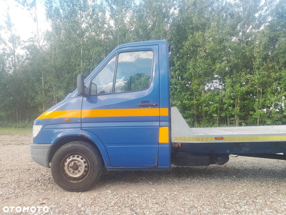 Mercedes-Benz SPRINTER - 14