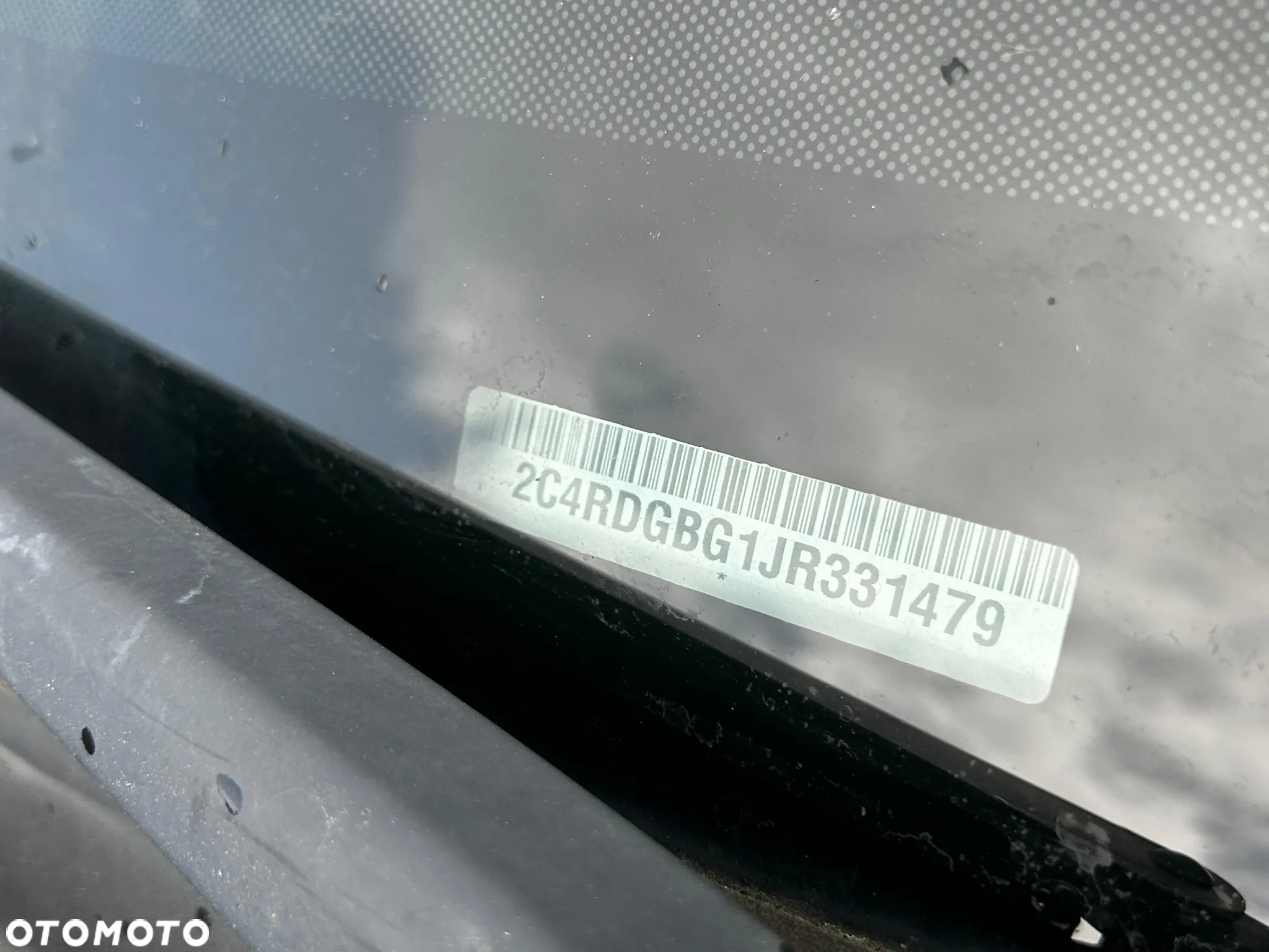Dodge Grand Caravan - 11