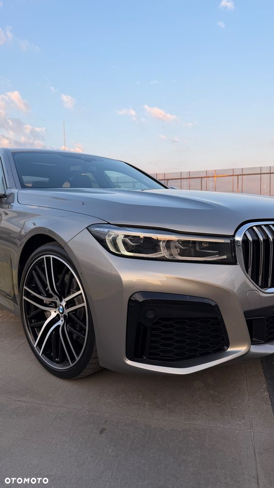 BMW Seria 7 740Li sport - 9