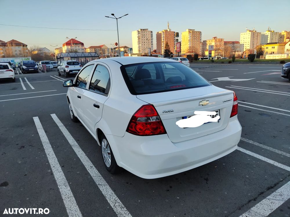 Chevrolet Aveo 1.2i BASE 52 - 2