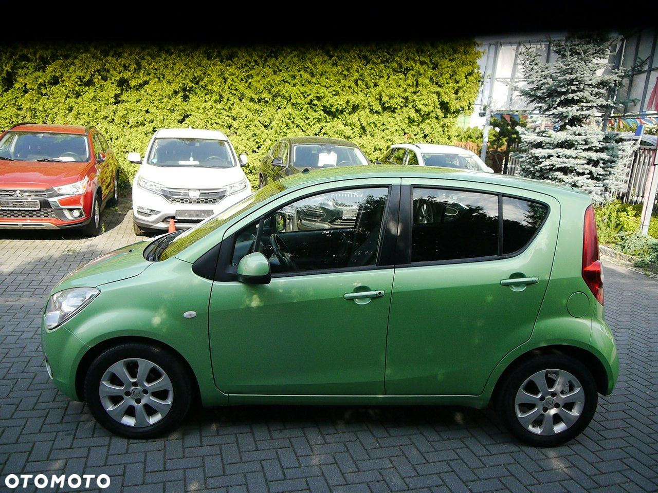 Opel Agila 1.0 - 10