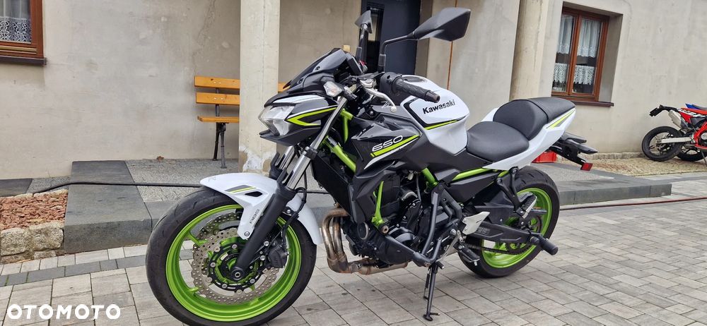 Kawasaki Z 650 - 7