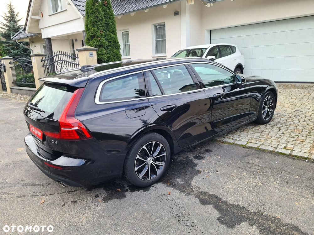 Volvo V60 D4 Drive-E Momentum - 25