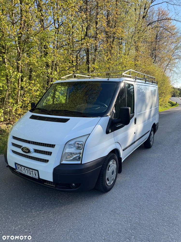 Ford Transit - 1