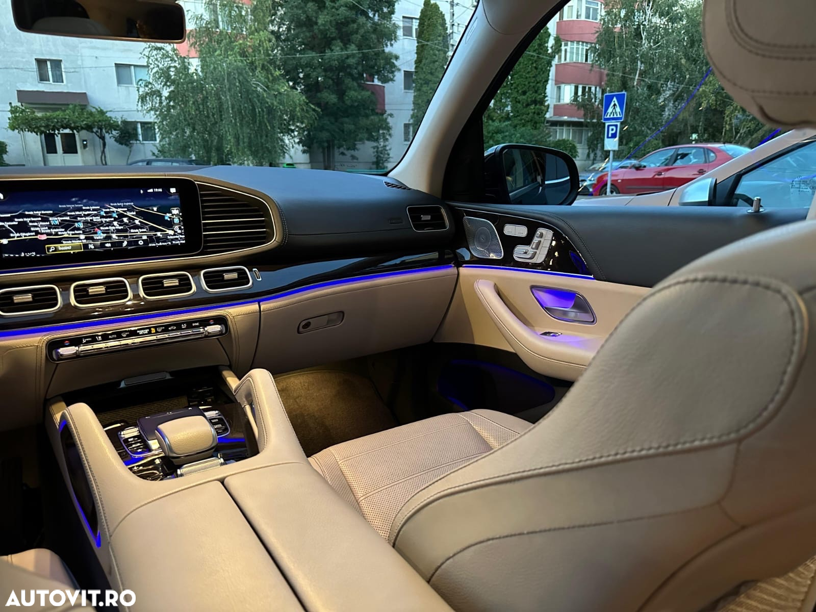Mercedes-Benz GLE 300 d 4MATIC - 8