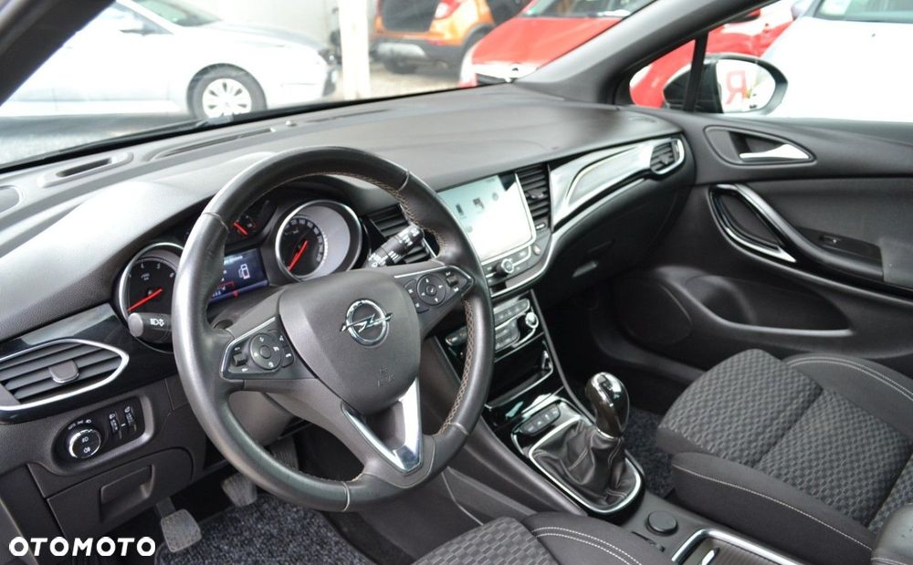 Opel Astra 1.4 Turbo Innovation - 21