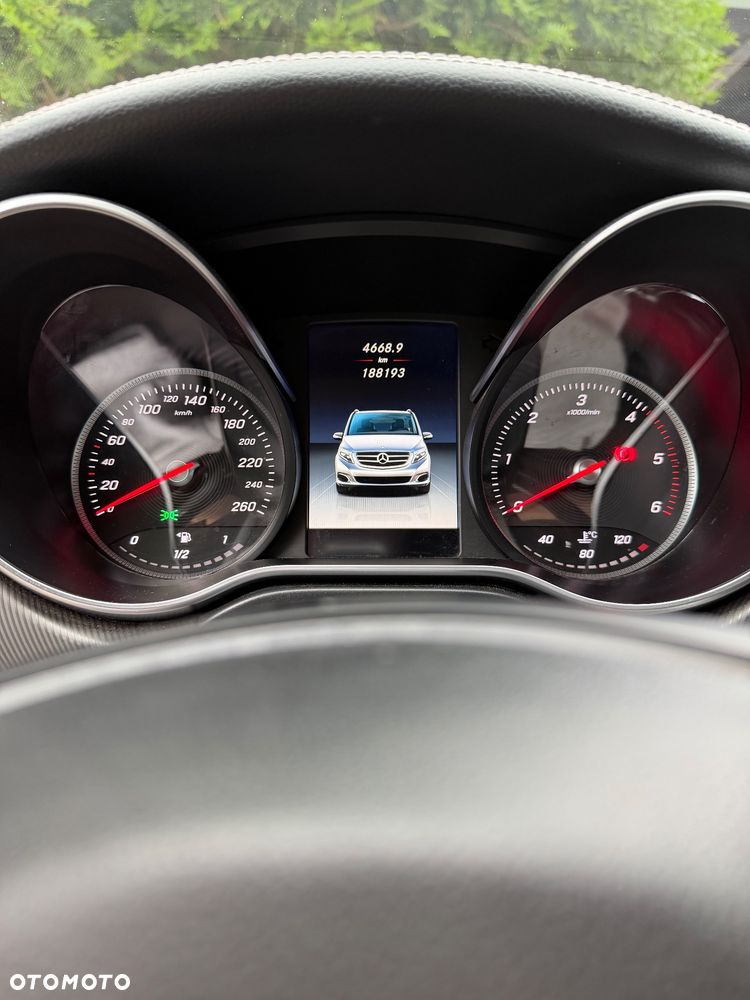 Mercedes-Benz Klasa V 220 (BlueTEC) d kompakt 7G-TRONIC Avantgarde - 17