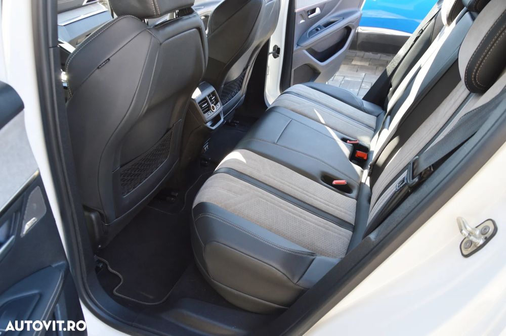 Peugeot 3008 225 e-EAT8 GT - 30