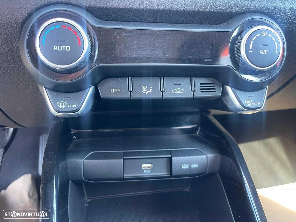 Kia Stonic - 15