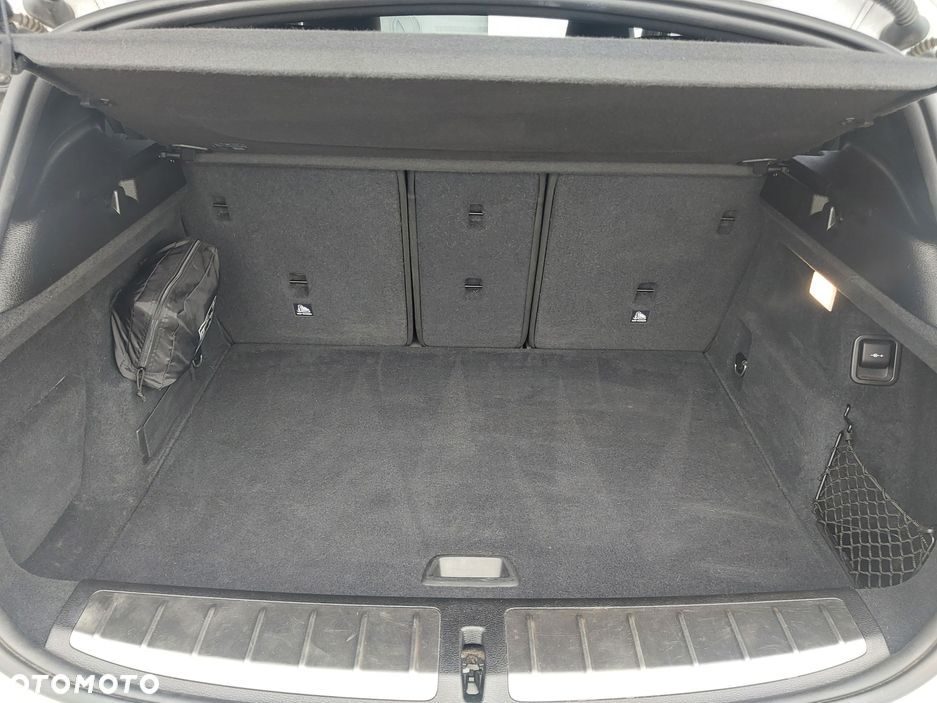 BMW X2 sDrive18i GPF Advantage - 21