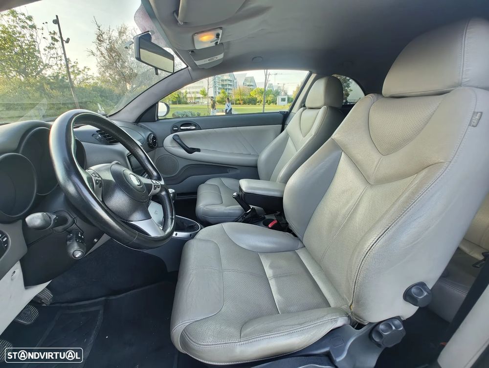 Alfa Romeo GT 1.9 JTD M-JET - 8