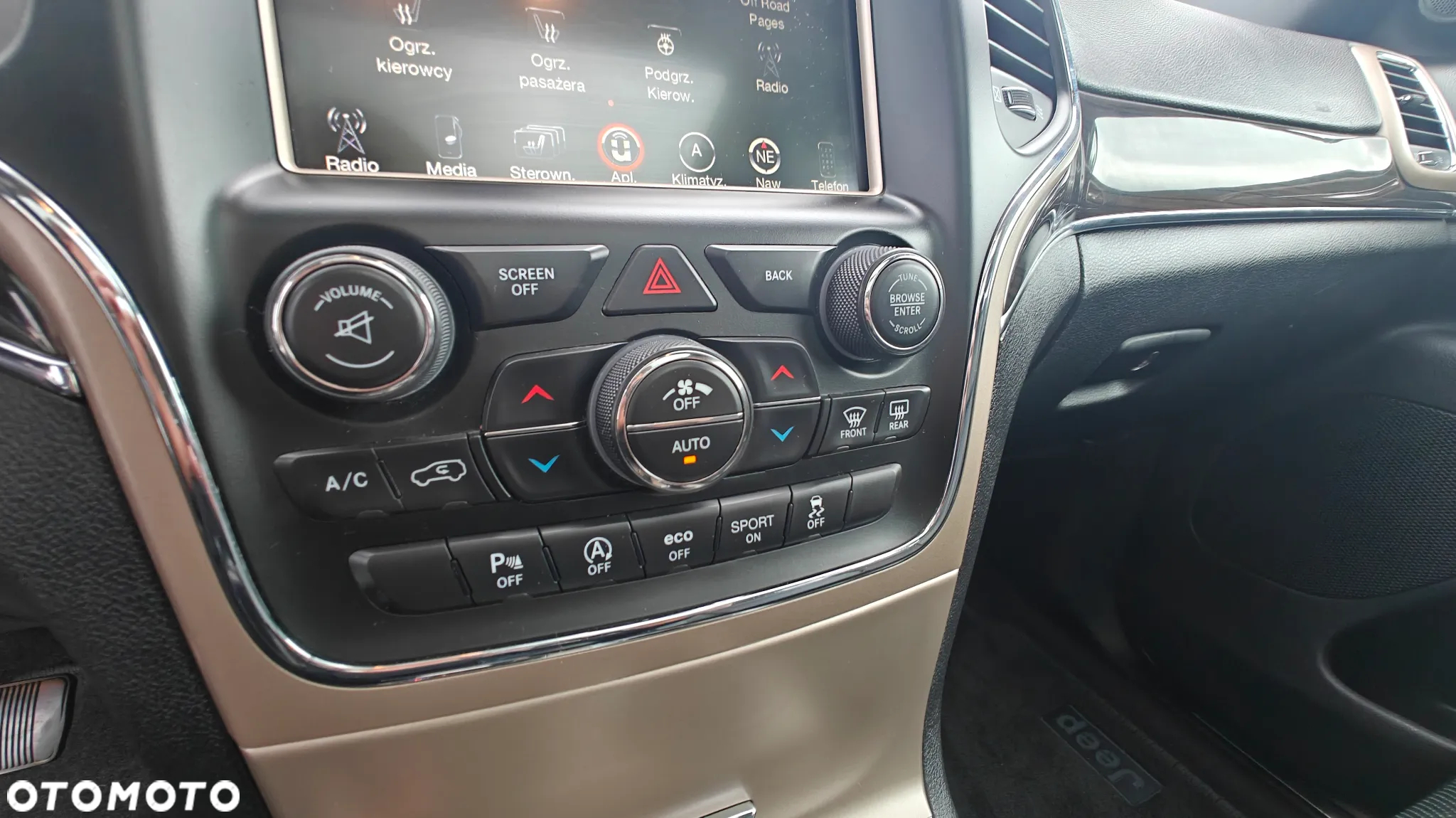 Jeep Grand Cherokee 3.6 V6 Overland Summit - 25