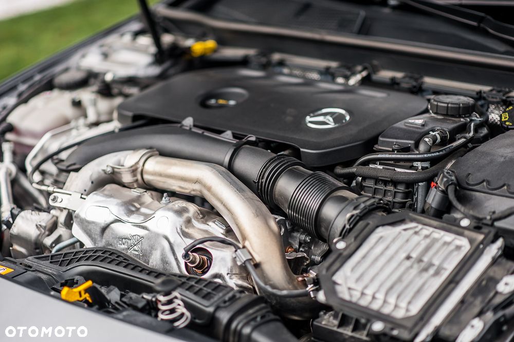 Mercedes-Benz Klasa A 220 4-Matic AMG Line 8G-DCT - 29
